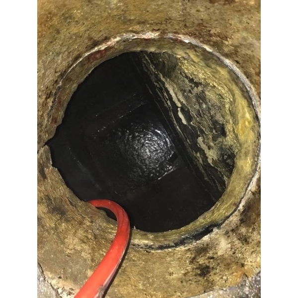 清理化糞池施工前後