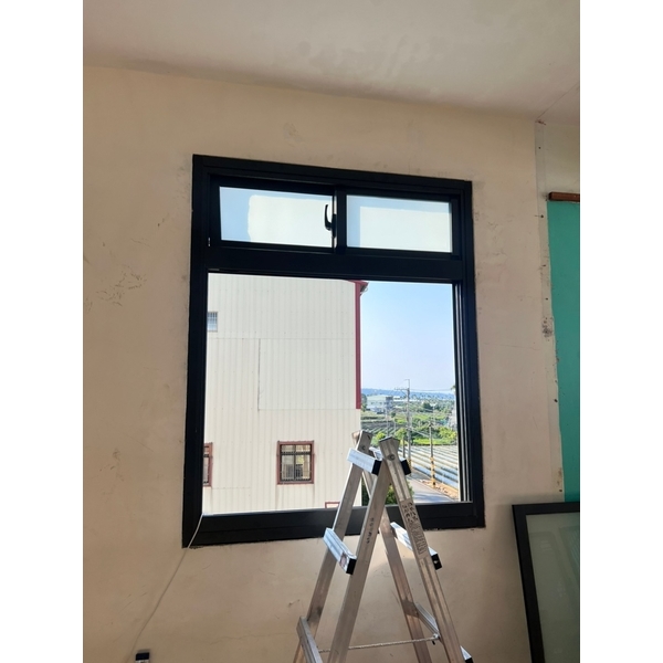 鋁窗