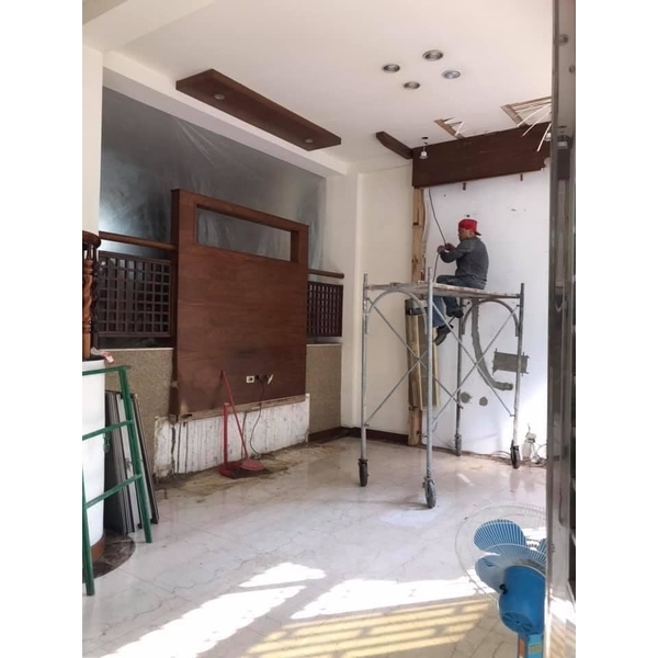 打除廁所+拆除裝潢（含鐵捲門）