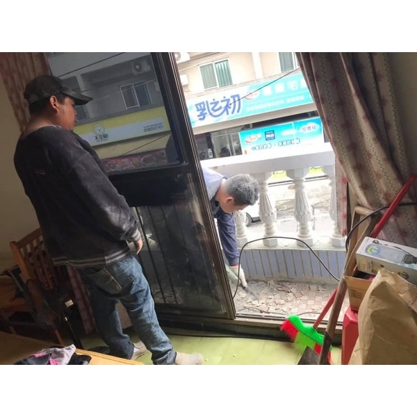 打石廚房地板+壁磚及2樓陽台地板-鑫旺統力工程有限公司