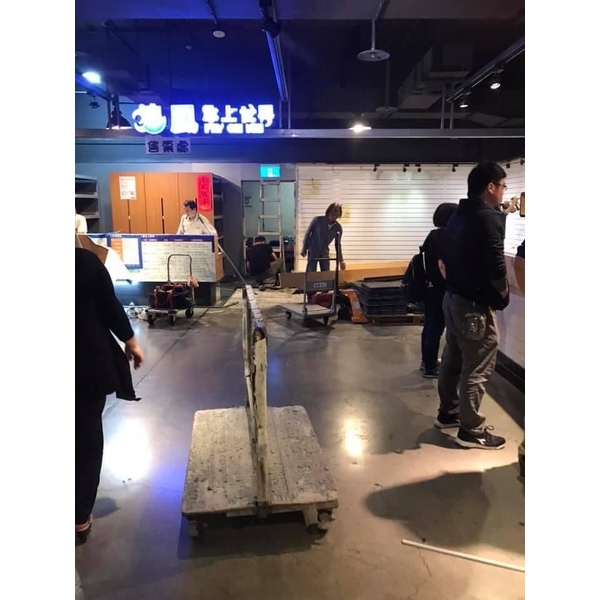 拆櫃搬櫃 拆櫃搬櫃-鑫旺統力工程有限公司