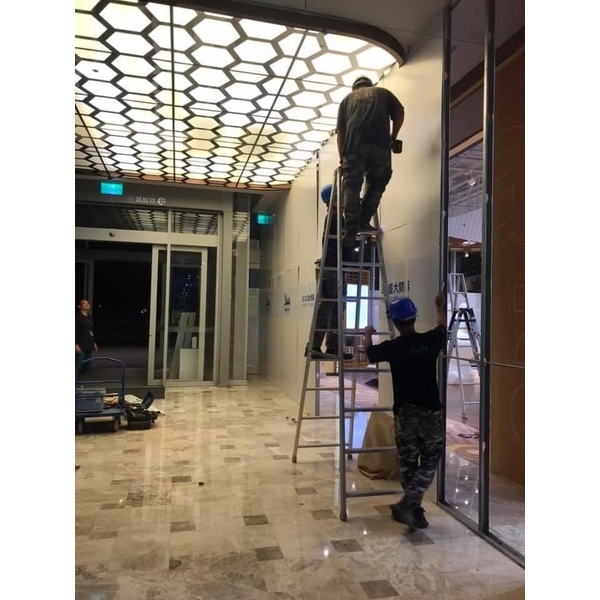 拆除架設圍籬 拆除架設圍籬-鑫旺統力工程有限公司