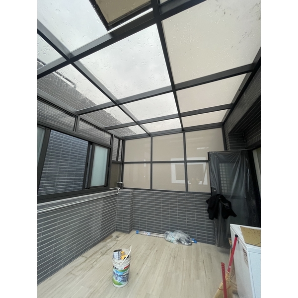 採光罩,卓越工程行