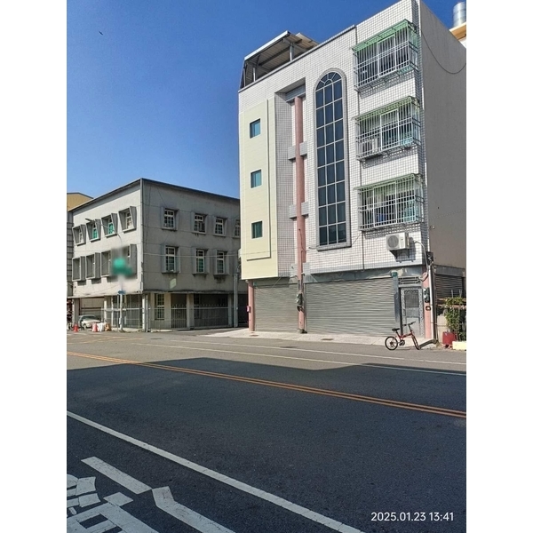 外牆穿鐵衣（c型鋼＆白鐵裝潢板）