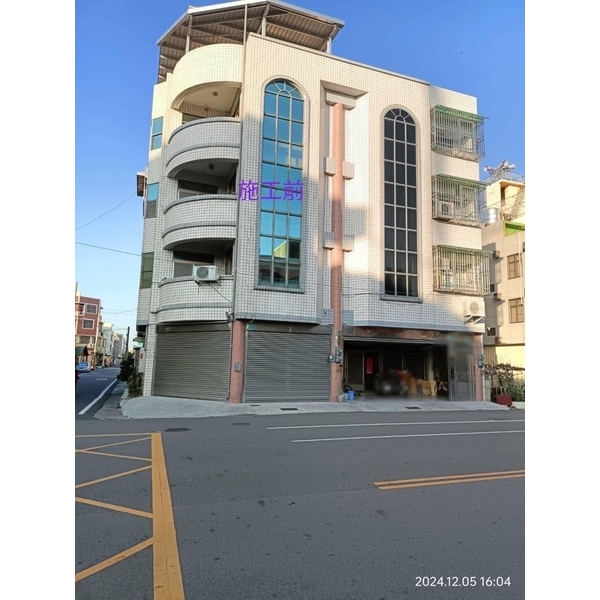 外牆穿鐵衣（c型鋼＆白鐵裝潢板）