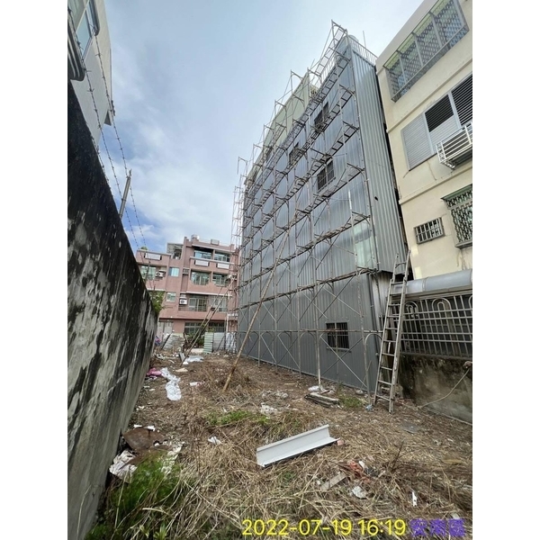 外牆穿鐵衣（五溝清板＆企口板）