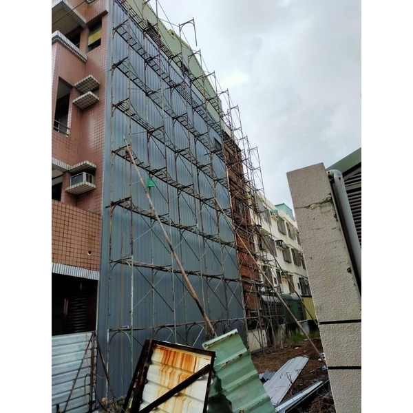 外牆穿鐵衣（五溝清板＆企口板）