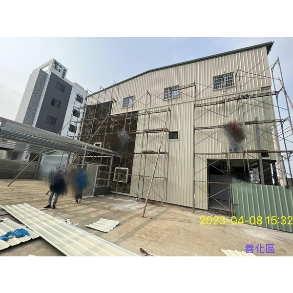 外牆穿鐵衣（五溝清板）