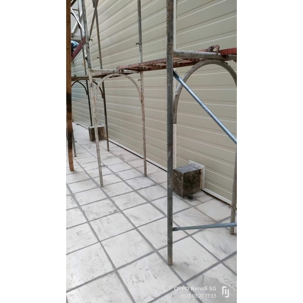 外牆穿鐵衣（裝潢板）