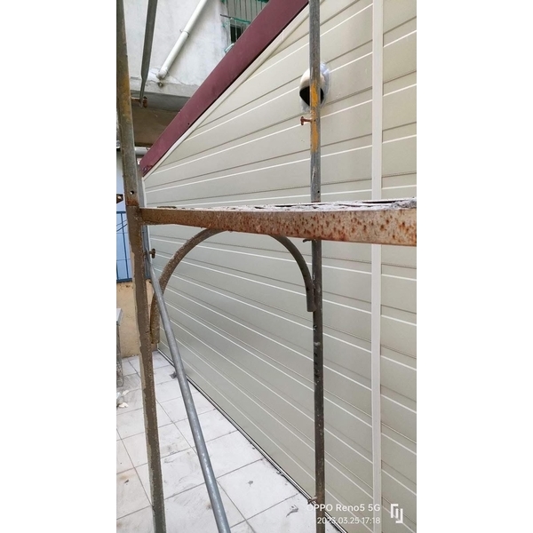 外牆穿鐵衣（裝潢板）