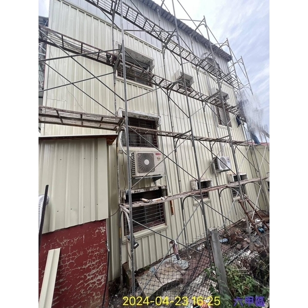 外牆穿鐵衣（五溝清板）