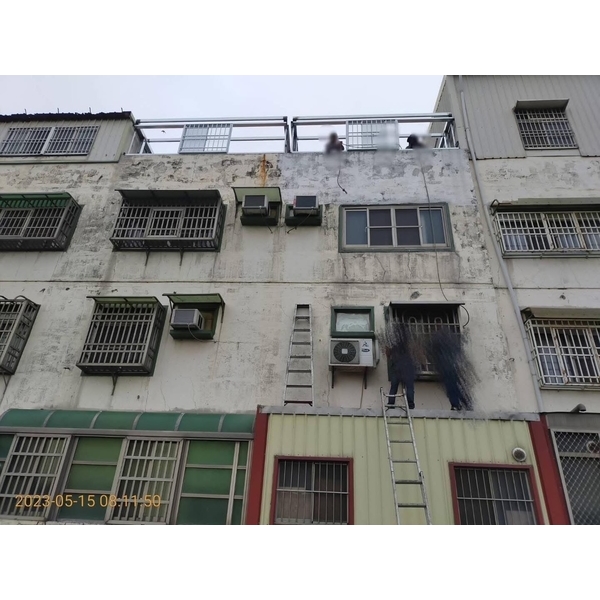 外牆穿鐵衣（五溝清板）