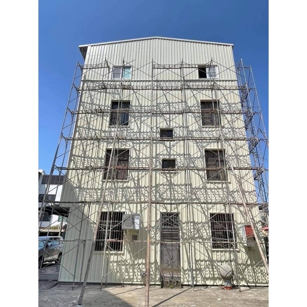 外牆穿鐵衣（五溝清板）