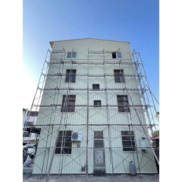 外牆穿鐵衣（五溝清板）