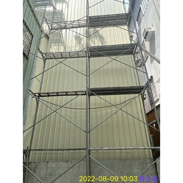 外牆穿鐵衣（五溝清板）