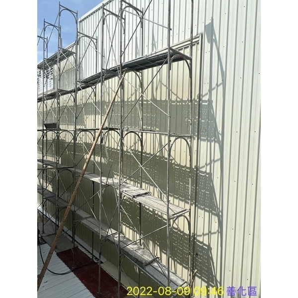 外牆穿鐵衣（五溝清板）