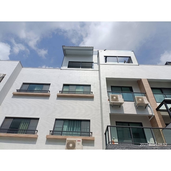 案例2：三合一鋼板＆裝潢板