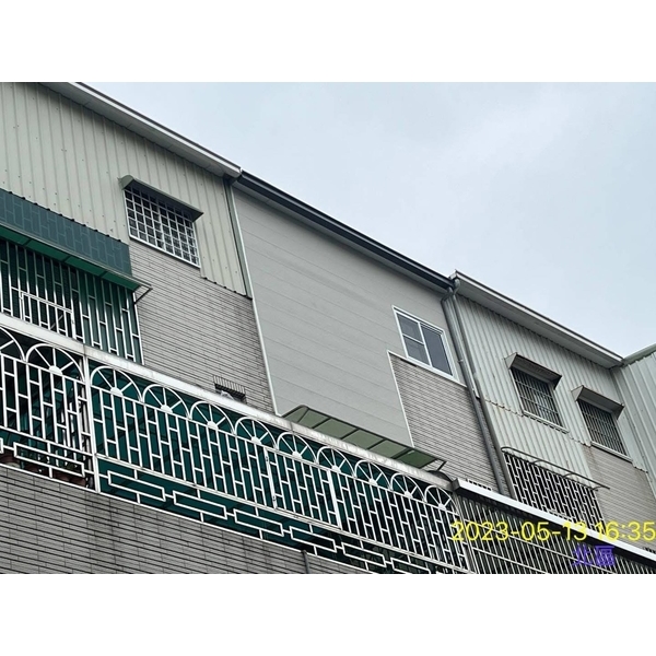 案例1：白鐵玻璃鋼瓦＆裝潢板