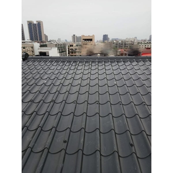 案例1：白鐵玻璃鋼瓦＆裝潢板