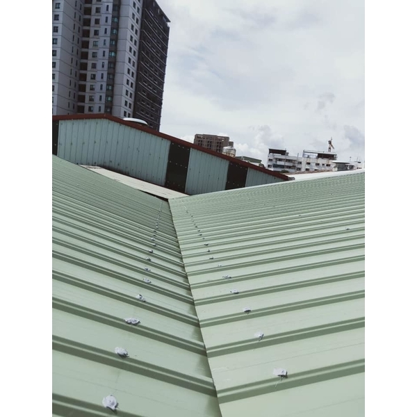 屋頂更換三合一鋼板