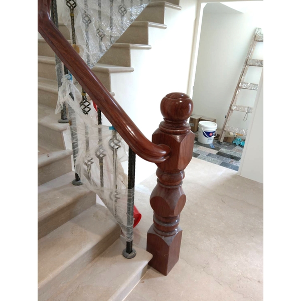 客製化鍛造樓梯扶手