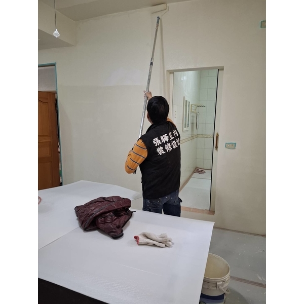 整棟透天住宅油漆粉刷工程－新竹市新莊街,張驊室內裝修工程有限公司