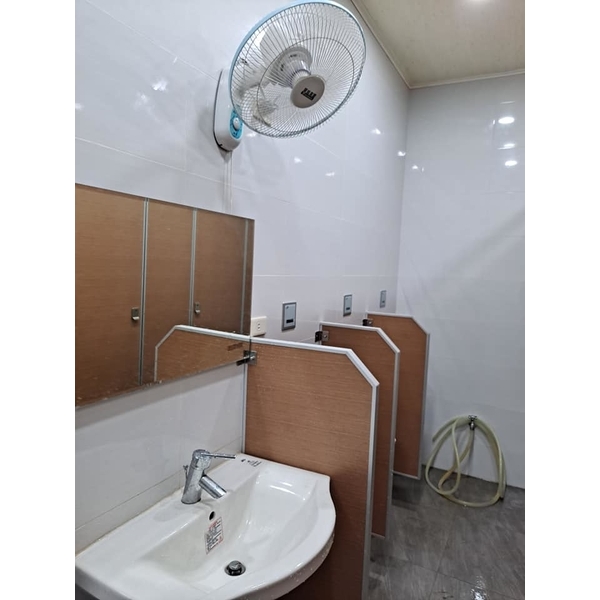 司機休息室廁所整修 司機休息室廁所整修-張驊室內裝修工程有限公司