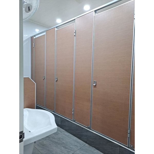 司機休息室廁所整修 司機休息室廁所整修-張驊室內裝修工程有限公司