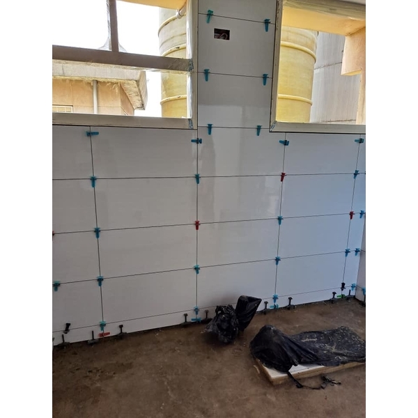 貼磁磚-張驊室內裝修工程有限公司