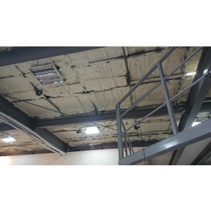 天花板發泡施作