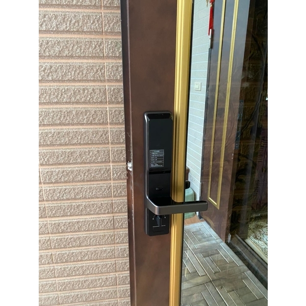 智慧電子門鎖 智慧電子門鎖-品佑科技企業社