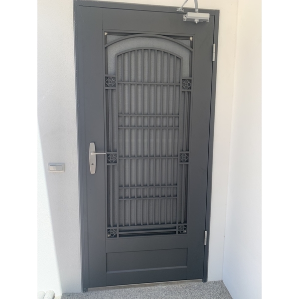 大門安裝,巨崴金屬工程有限公司