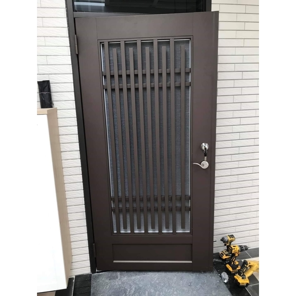 大門安裝,巨崴金屬工程有限公司