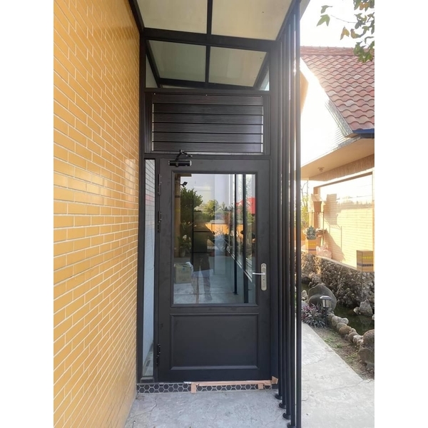 門窗工程-巨崴金屬工程有限公司