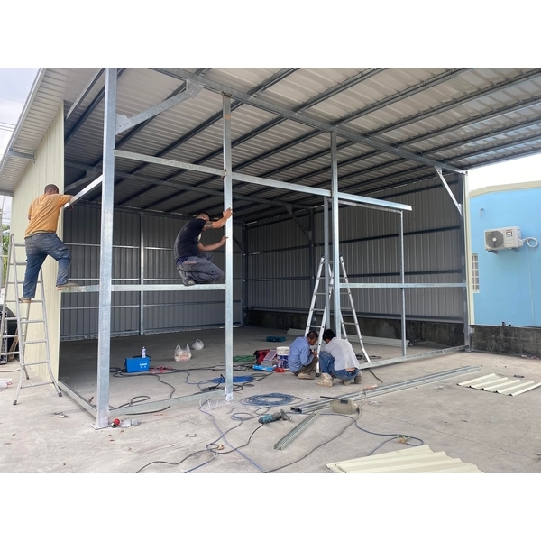 倉庫搭建(附滾輪拉門)