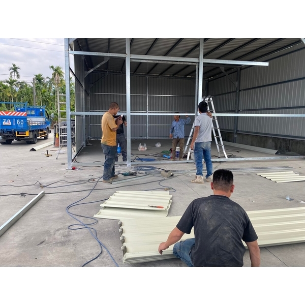 倉庫搭建(附滾輪拉門)