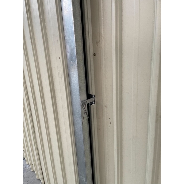 倉庫搭建(附滾輪拉門)