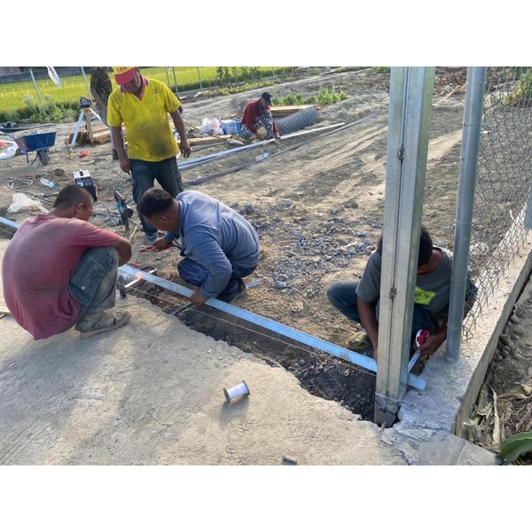 鐵網圍籬及手推拉門 鐵網圍籬及手推拉門-弓長工程行