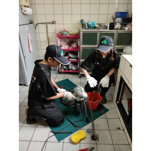 透天厝廚房水管堵塞