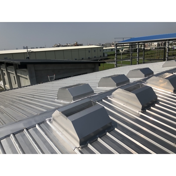 台南市大灣區新建別墅廠房（白鐵浪板）-標準型