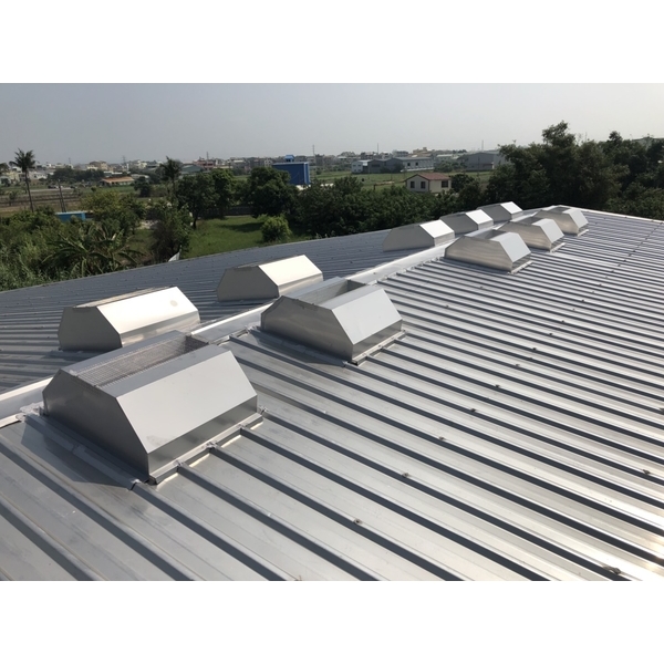 台南市大灣區新建別墅廠房（白鐵浪板）-標準型