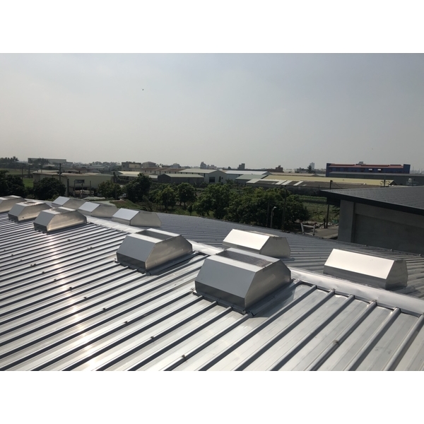 台南市大灣區新建別墅廠房（白鐵浪板）-標準型