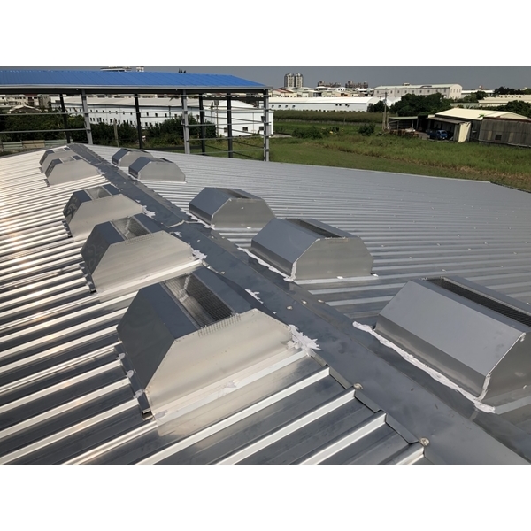 台南市大灣區新建別墅廠房(白鐵浪板)-標準型 台南市大灣區新建別墅廠房(白鐵浪板)-標準型-全方位工程行