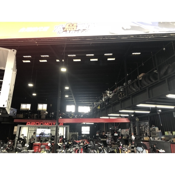 台中市大鳥摩哆重車館-採光型 台中市大鳥摩哆重車館-採光型-全方位工程行