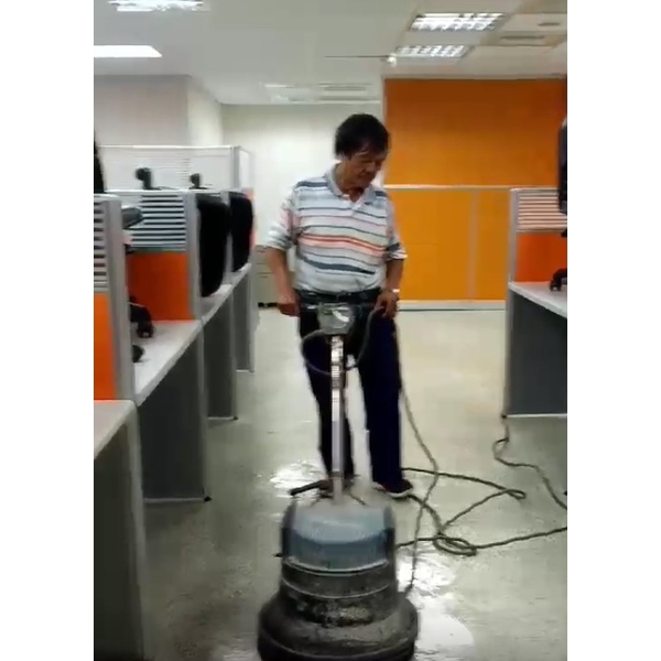 辦公室地板清洗打蠟,良美清潔服務社