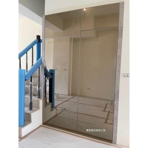 茶鏡造型分割隱藏門 茶鏡造型分割隱藏門,貫群室內裝修工程行