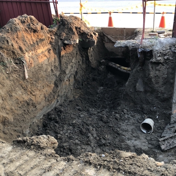 挖土機工程 管路管線開挖,晟紀工程股份有限公司