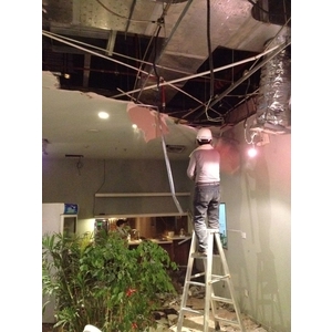 拆除工 , 德昌工程企業公司