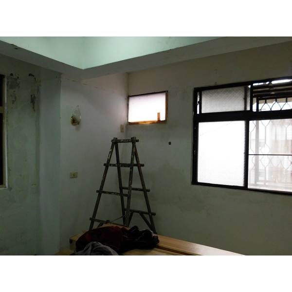 壁癌處理前-德昌工程企業公司