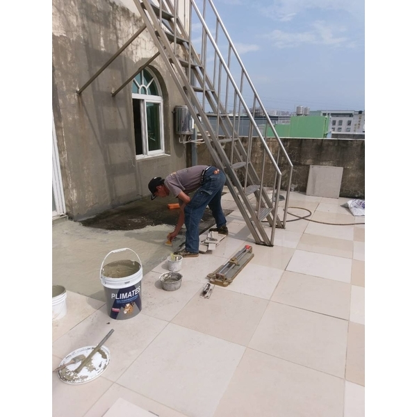 更換磁磚加防水-德昌工程企業公司